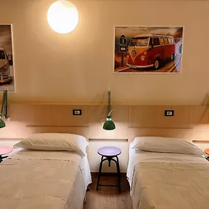 Hostal Bg, Bérgamo